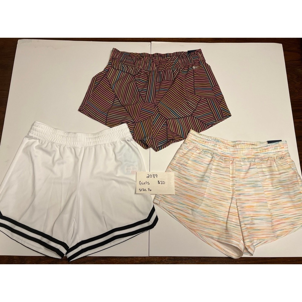 Girls size 16 shorts‎ (2089)